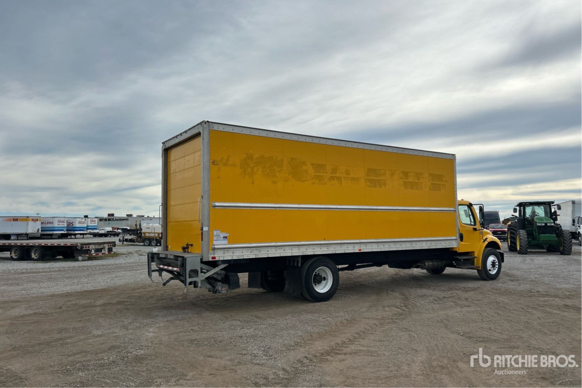 General Appearance with Imagen: esquina trasera derecha