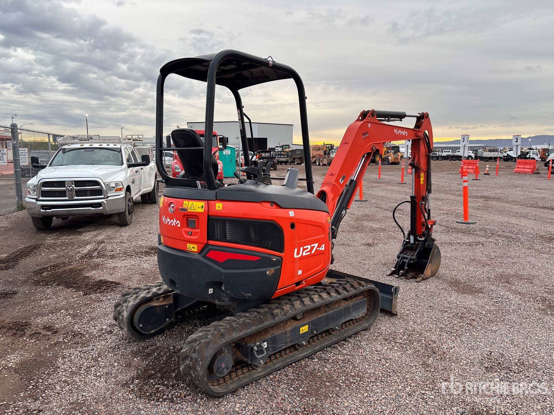 General Appearance with Imagen: esquina trasera derecha