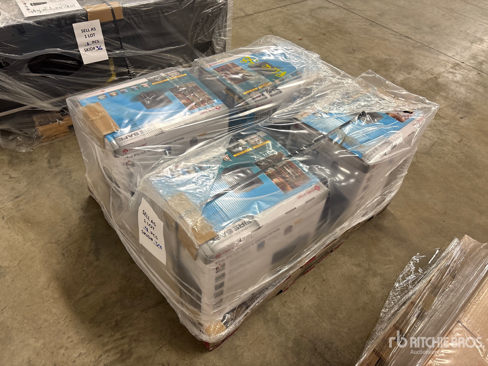 General Appearance with Bild, Ecke hinten rechts