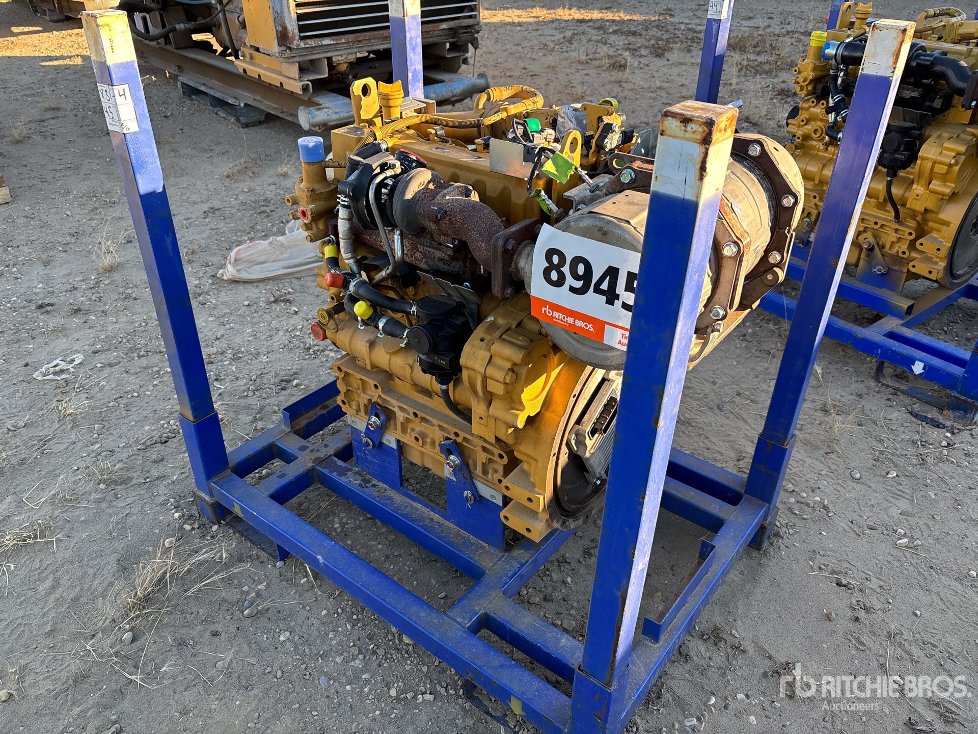 General Appearance with Foto, angolo posteriore sinistro