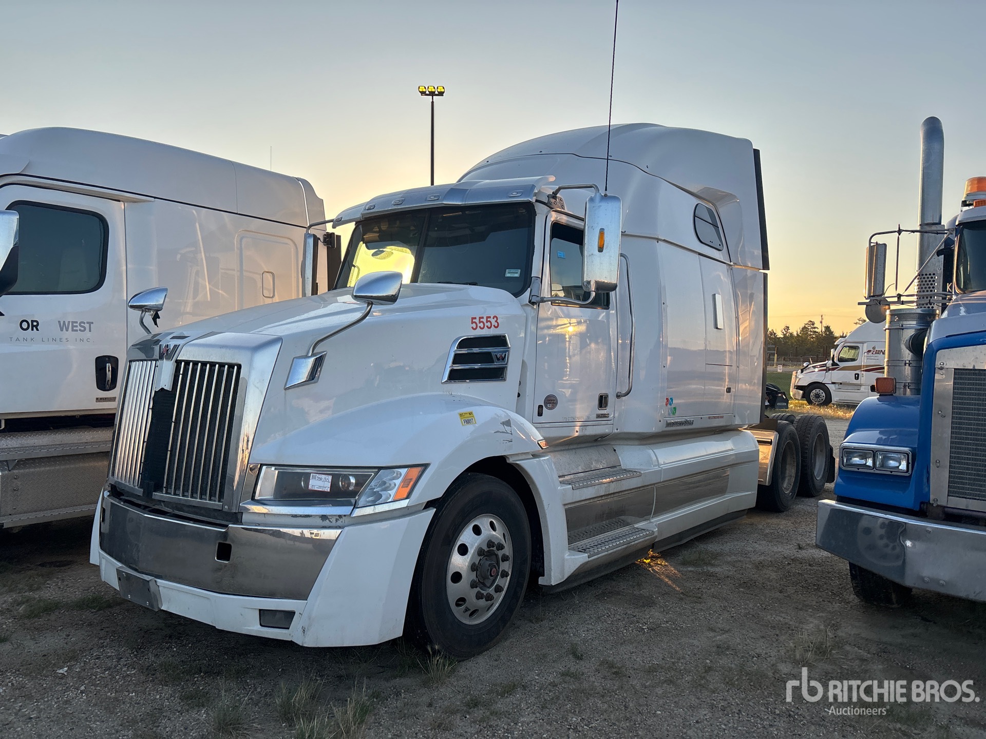 General Appearance with Picture, Left Front Corner