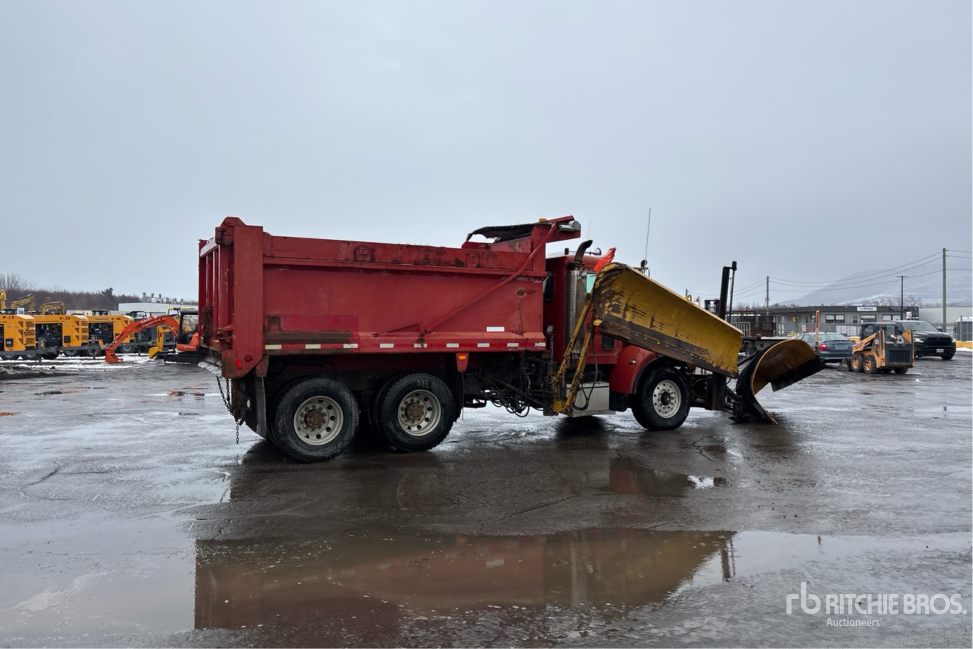 General Appearance with Bild, Ecke hinten rechts