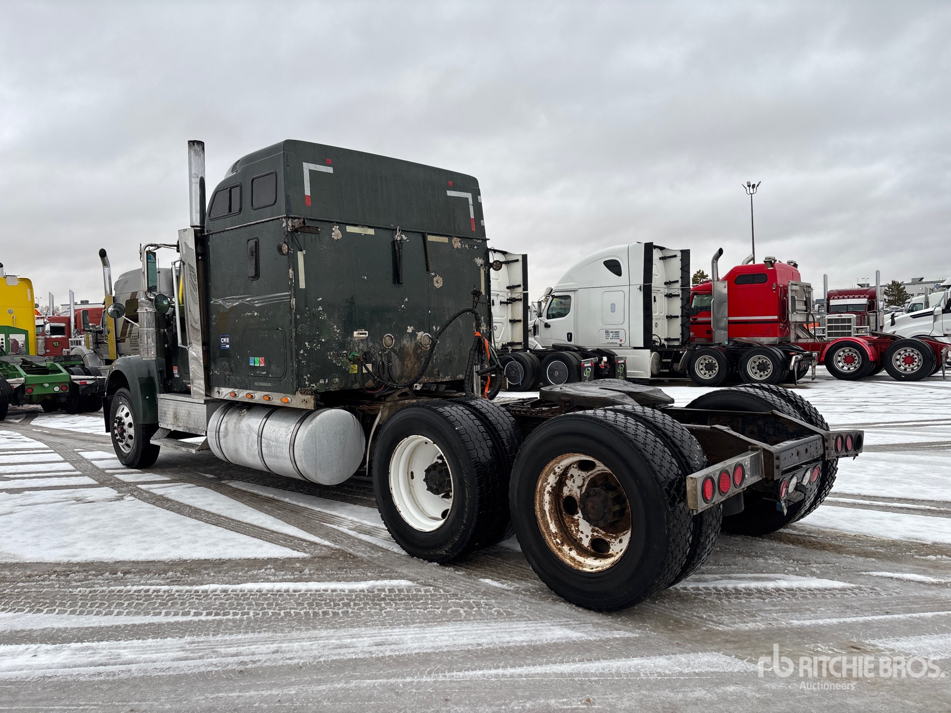 General Appearance with Picture, Left Rear Corner