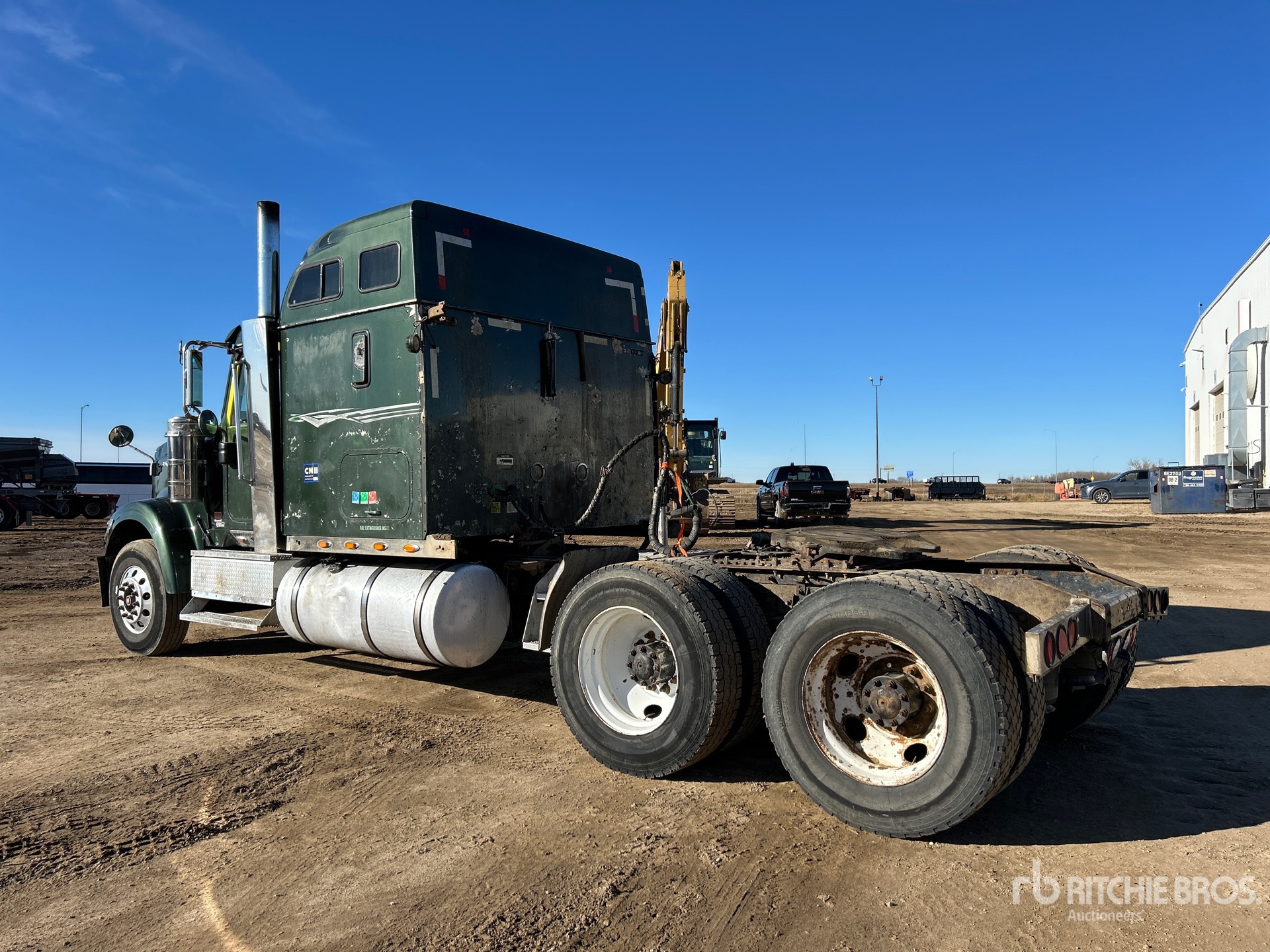 General Appearance with Foto, angolo posteriore sinistro