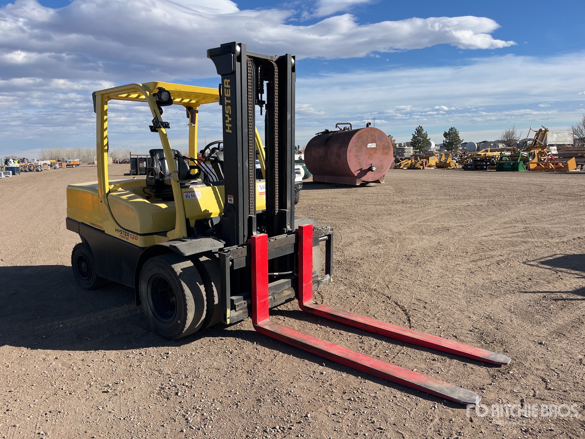 Aspect général with Image, coin avant droit