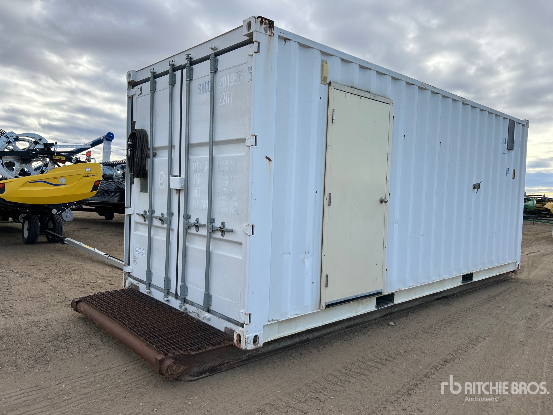 General Appearance with Picture, Left Front Corner