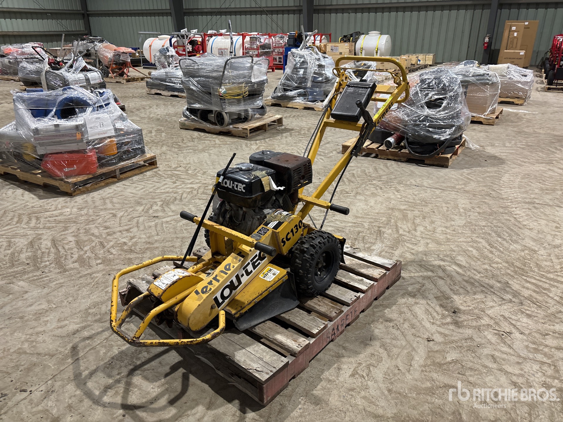 General Appearance with Foto, angolo anteriore sinistro