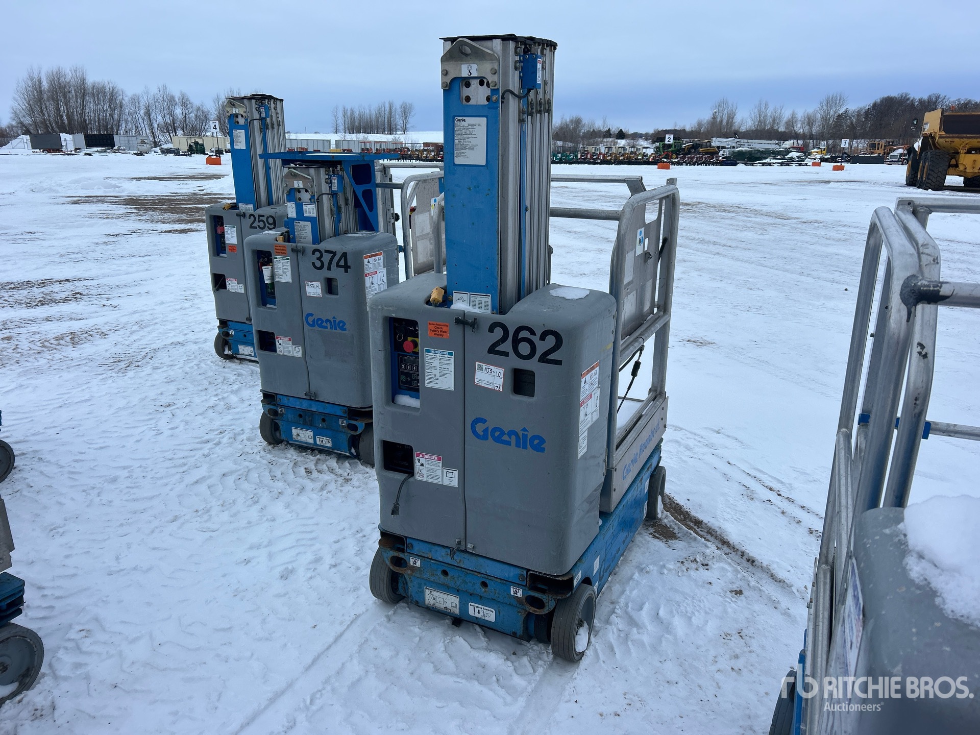 General Appearance with Picture, Right Rear Corner