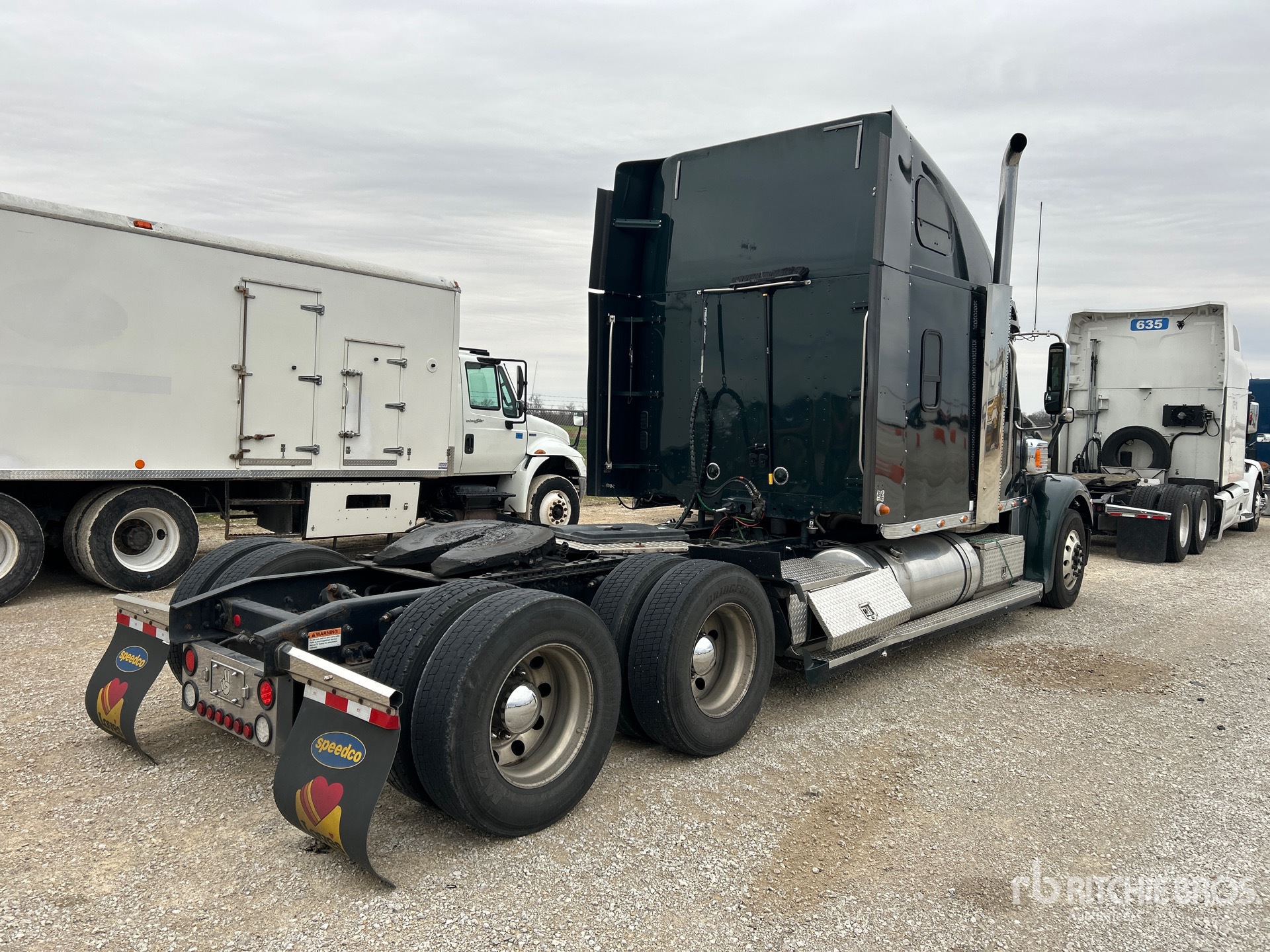 General Appearance with Bild, Ecke hinten rechts