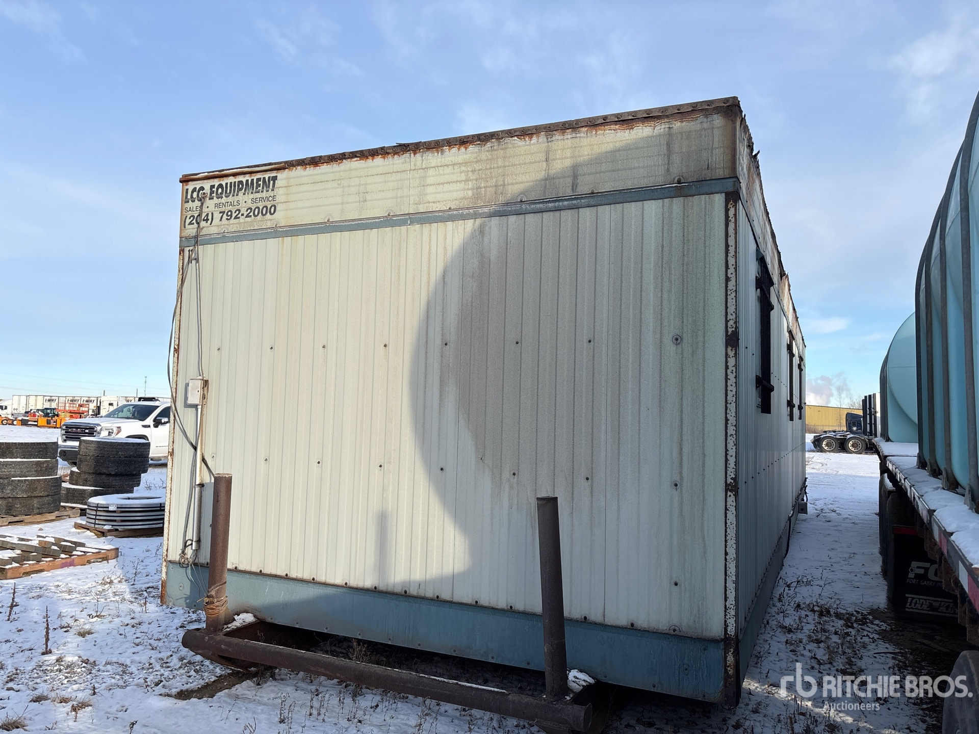 General Appearance with Bild, Ecke hinten rechts