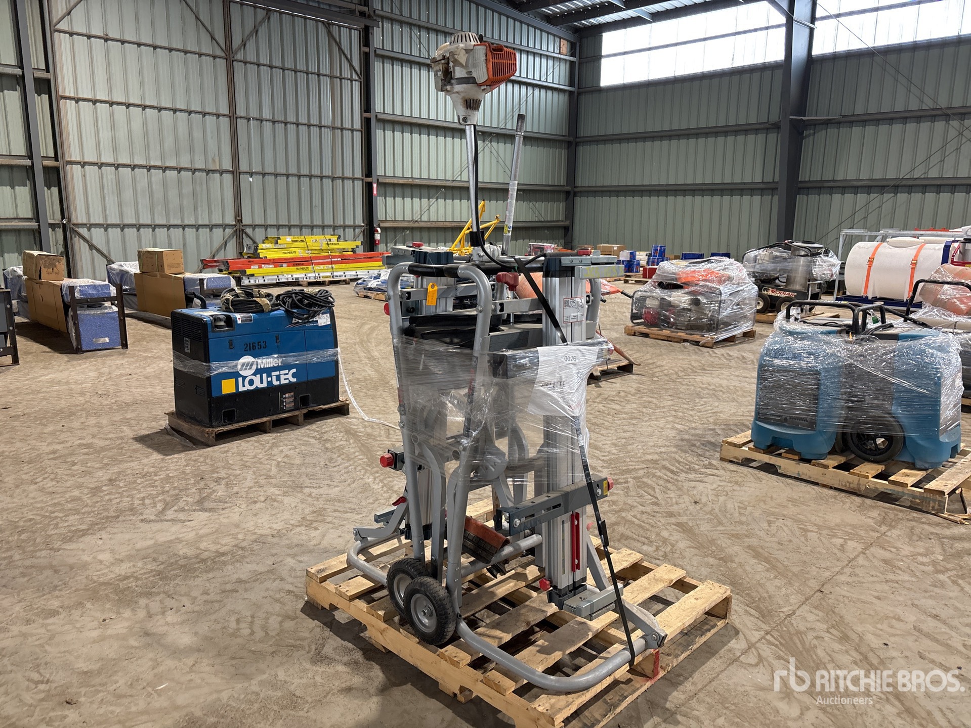 General Appearance with Picture, Right Front Corner