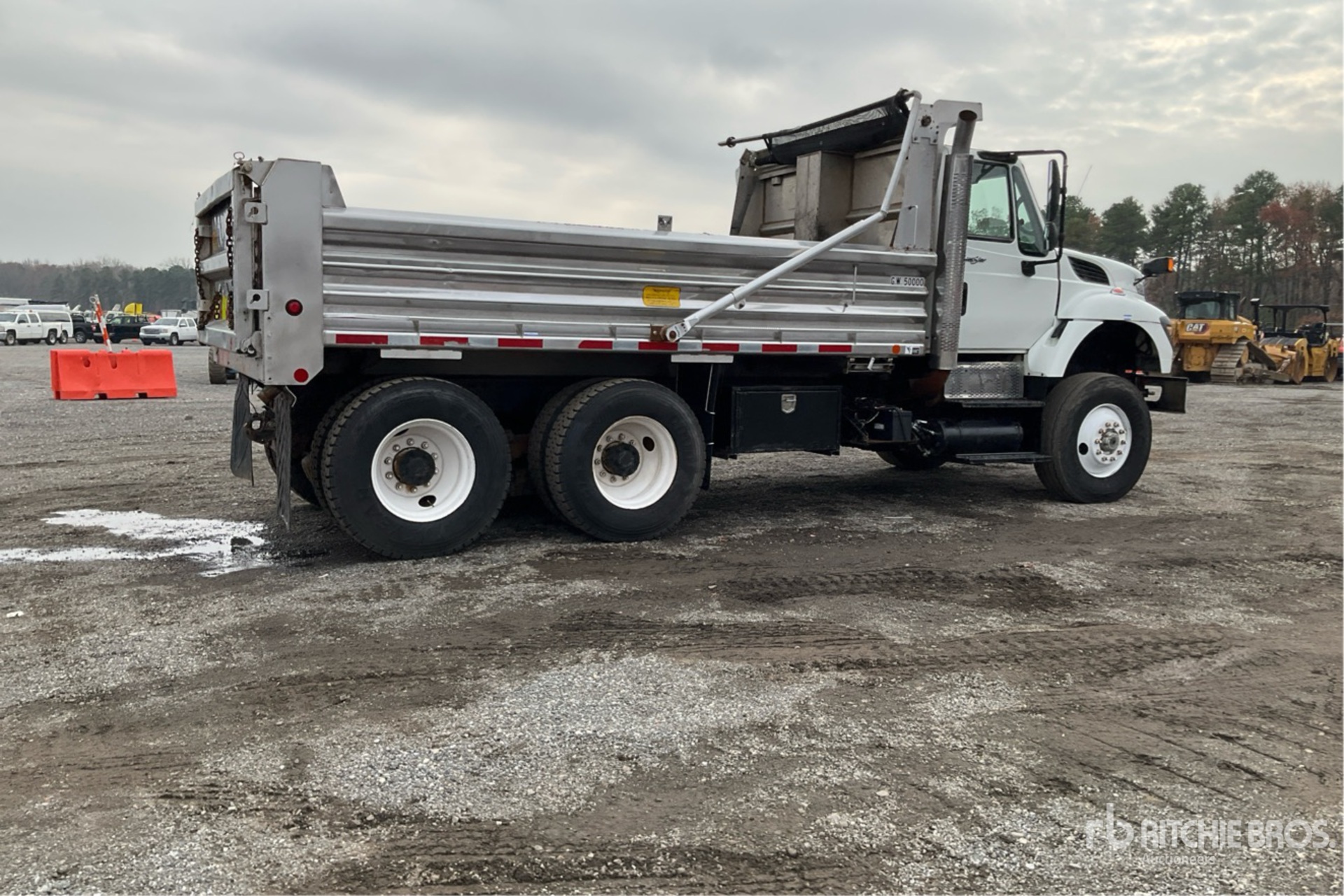 General Appearance with Image, coin arrière droit