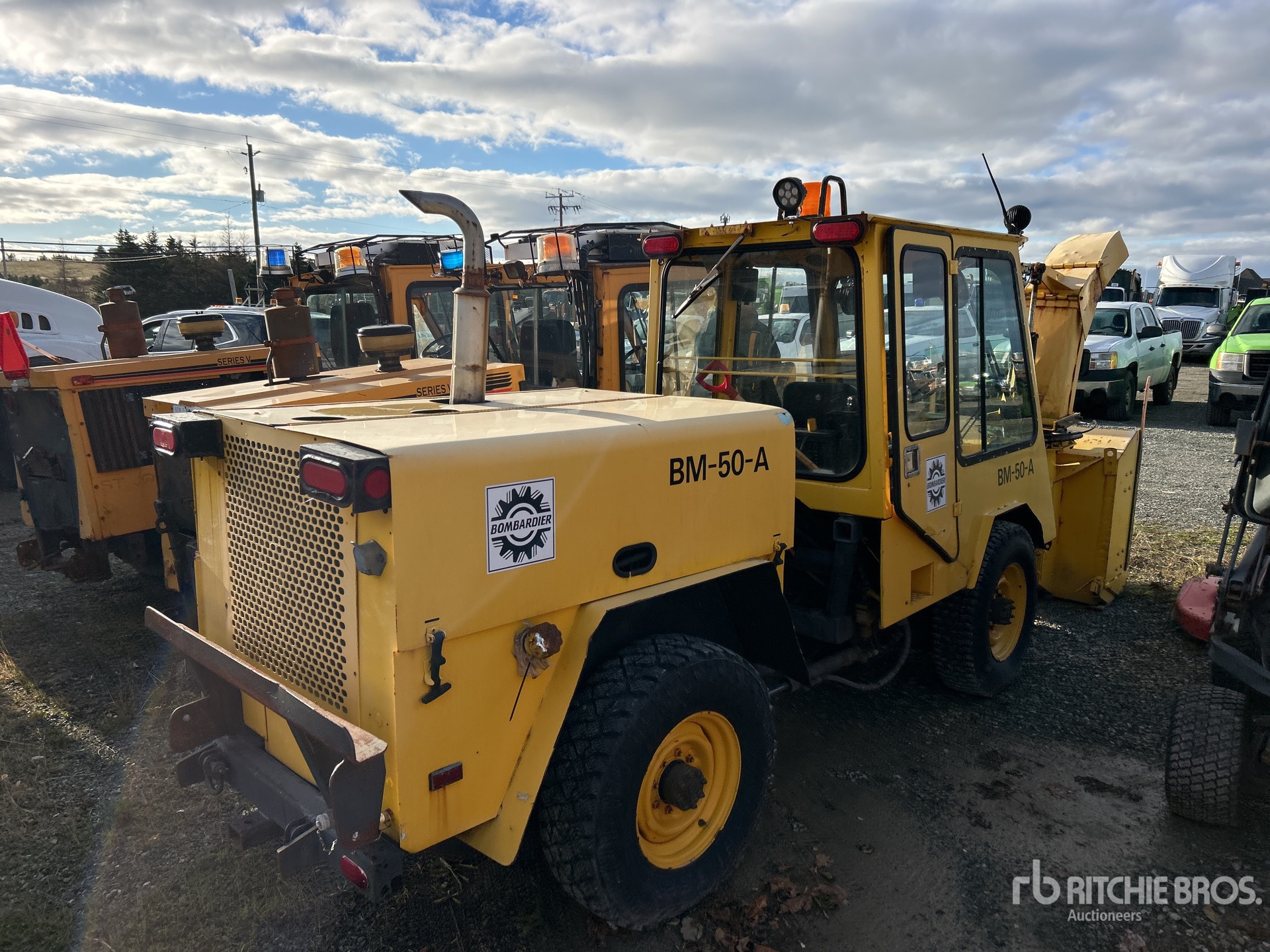 General Appearance with Imagen: esquina trasera derecha