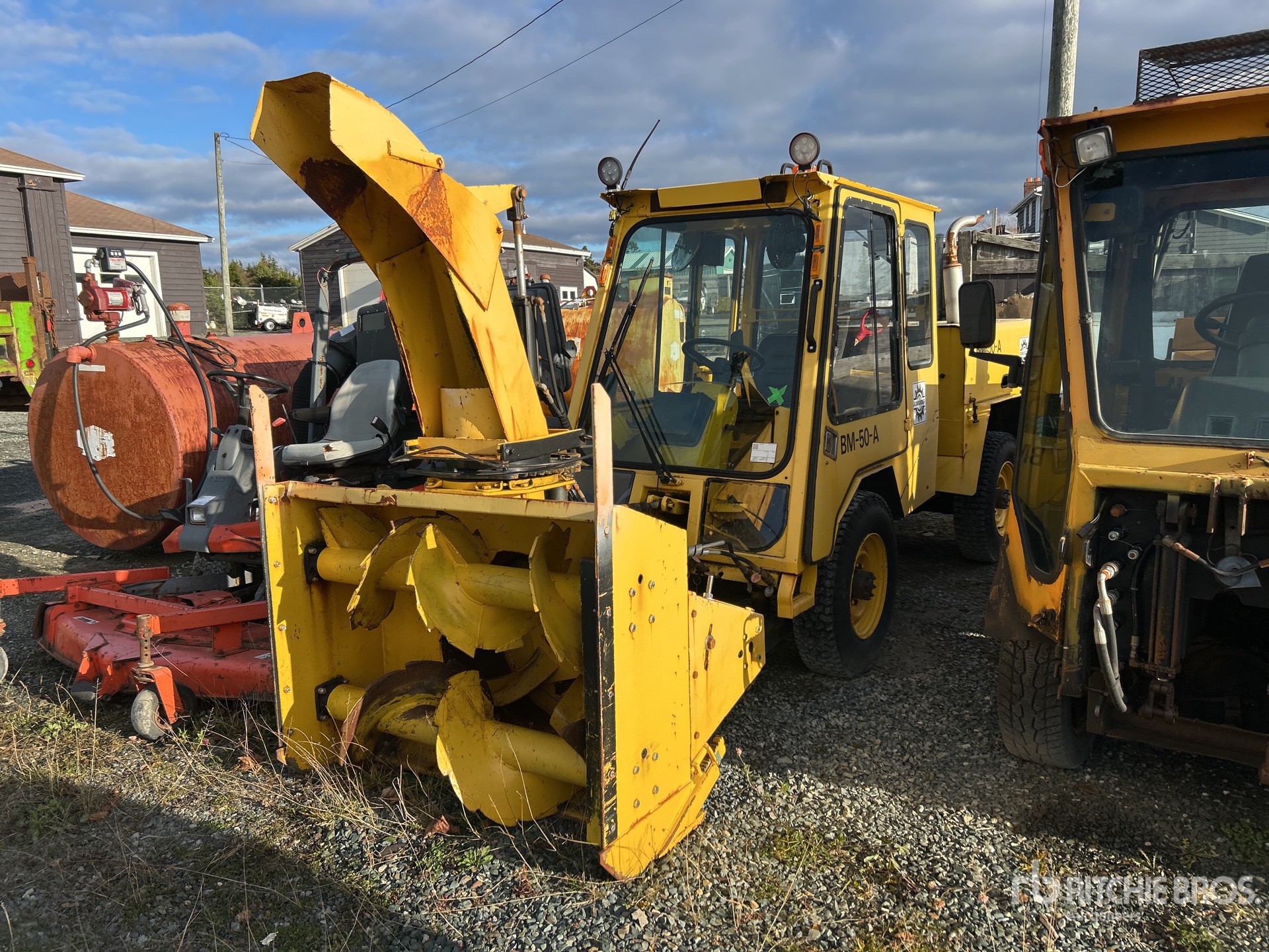 General Appearance with Featured Photo