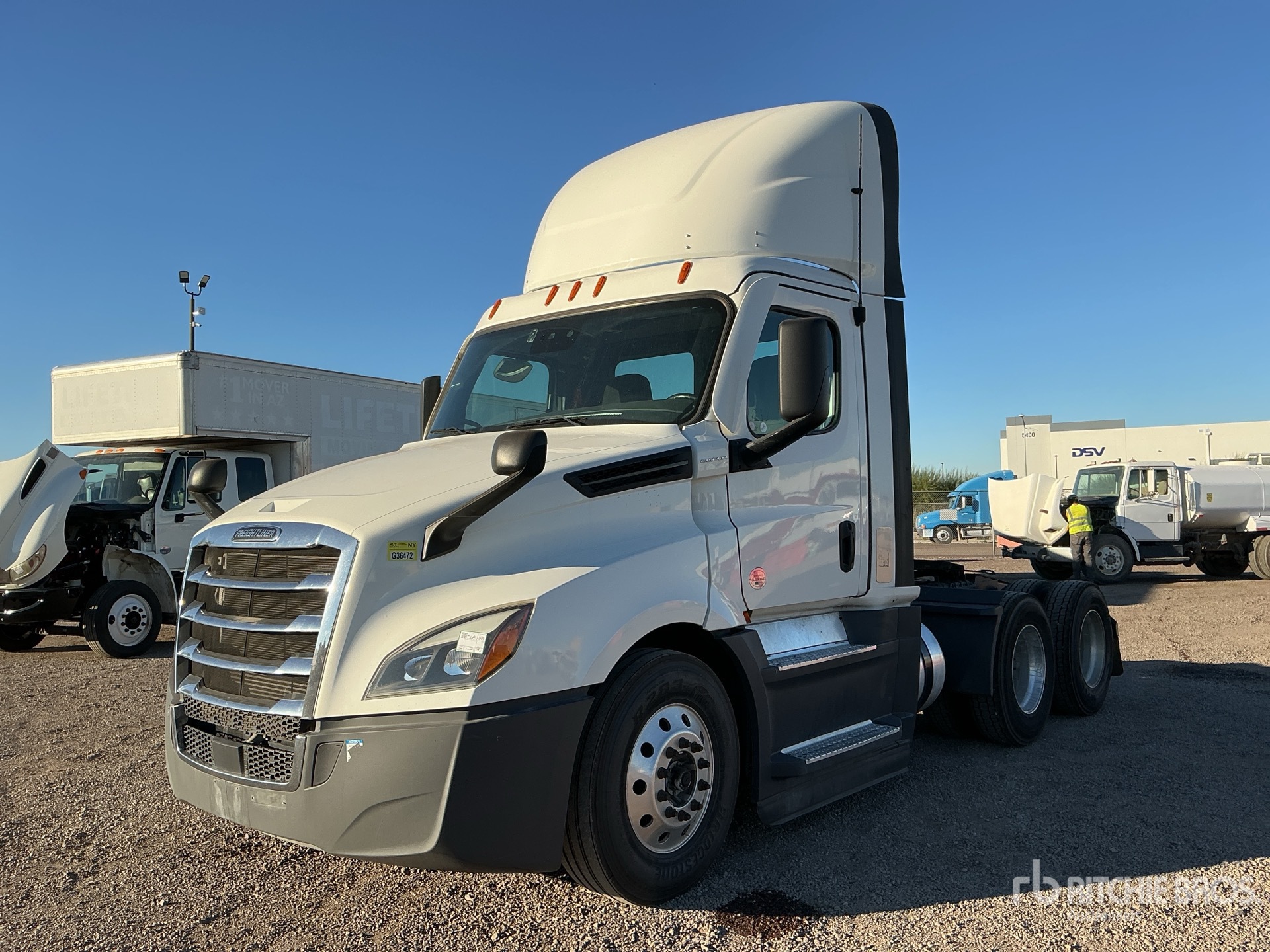 General Appearance with Featured Photo