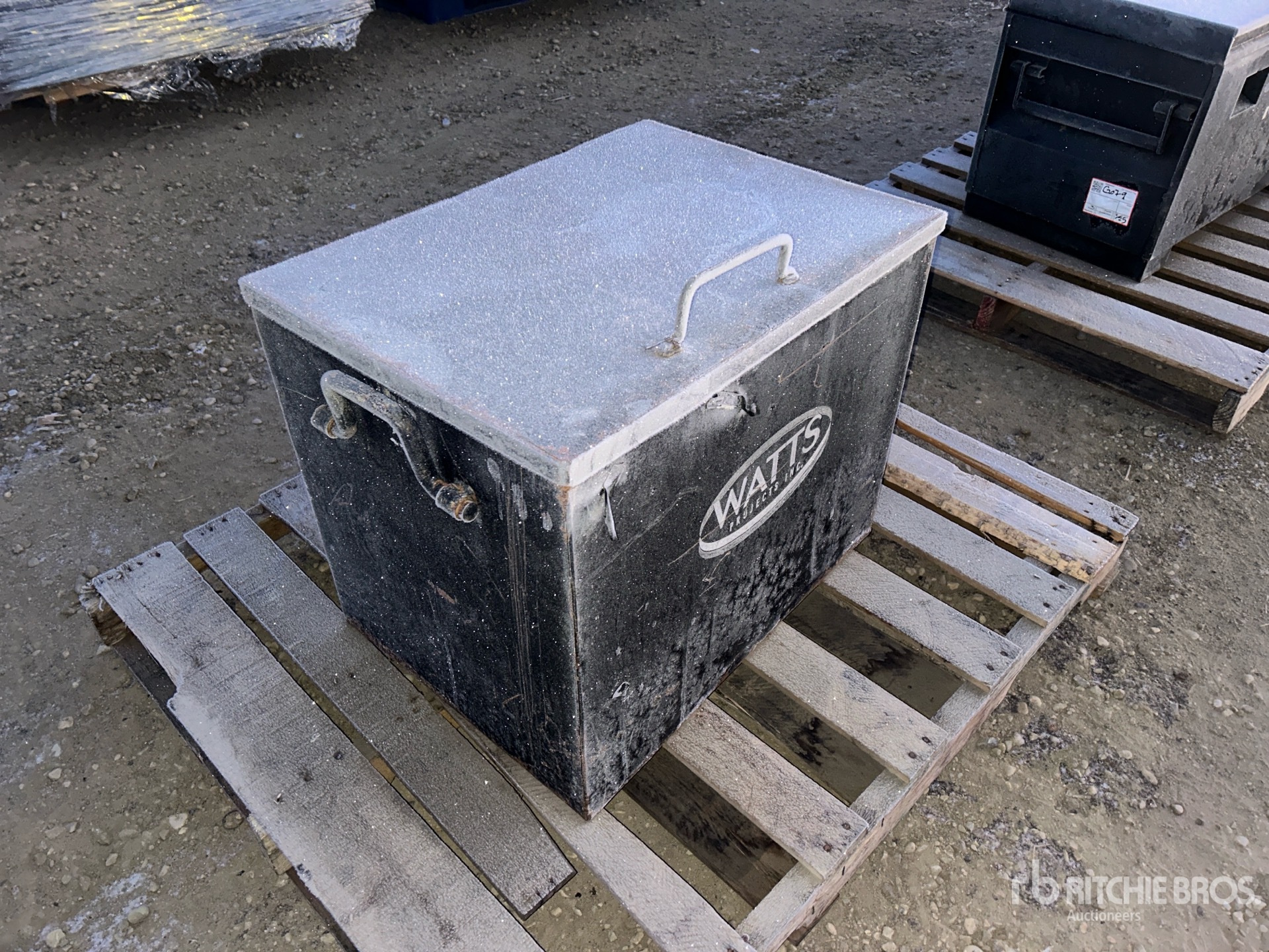 Aspect général with Image, coin arrière droit