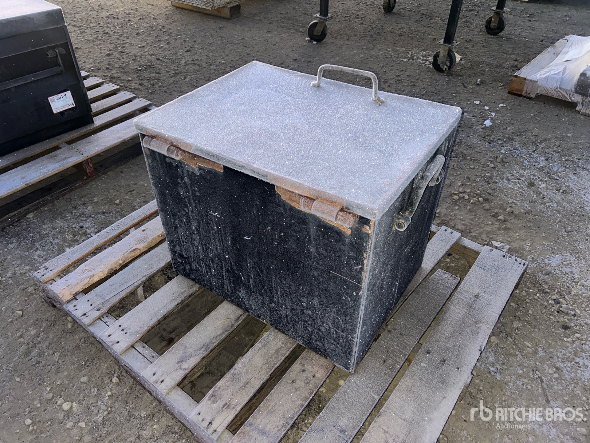 Aspect général with Image, coin arrière gauche