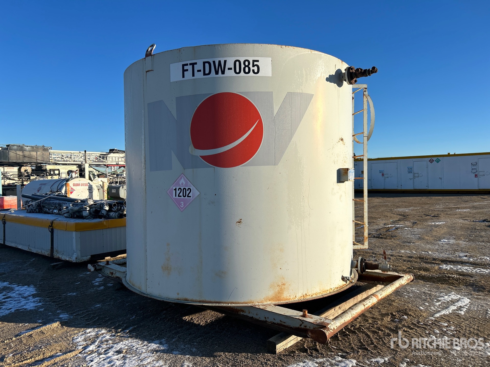 General Appearance with Bild, Ecke vorne rechts