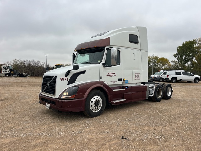 2017 Volvo VNL 6x4 T/A Sleeper Truck Tractor