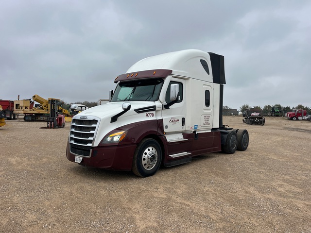 2020 Freightliner Cascadia 126 6x4 T/A Sleeper Truck Tractor