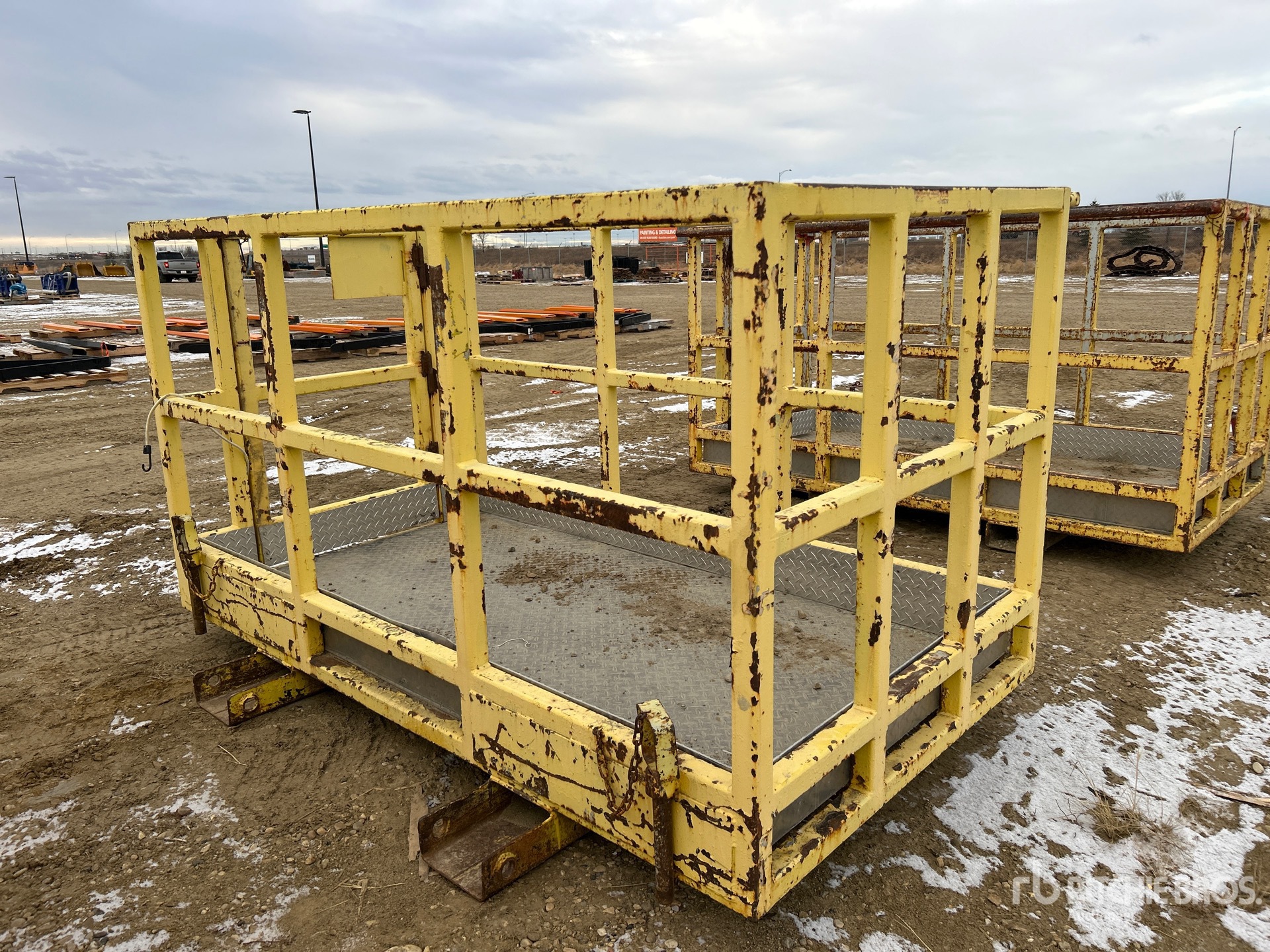 General Appearance with Bild, Ecke hinten rechts