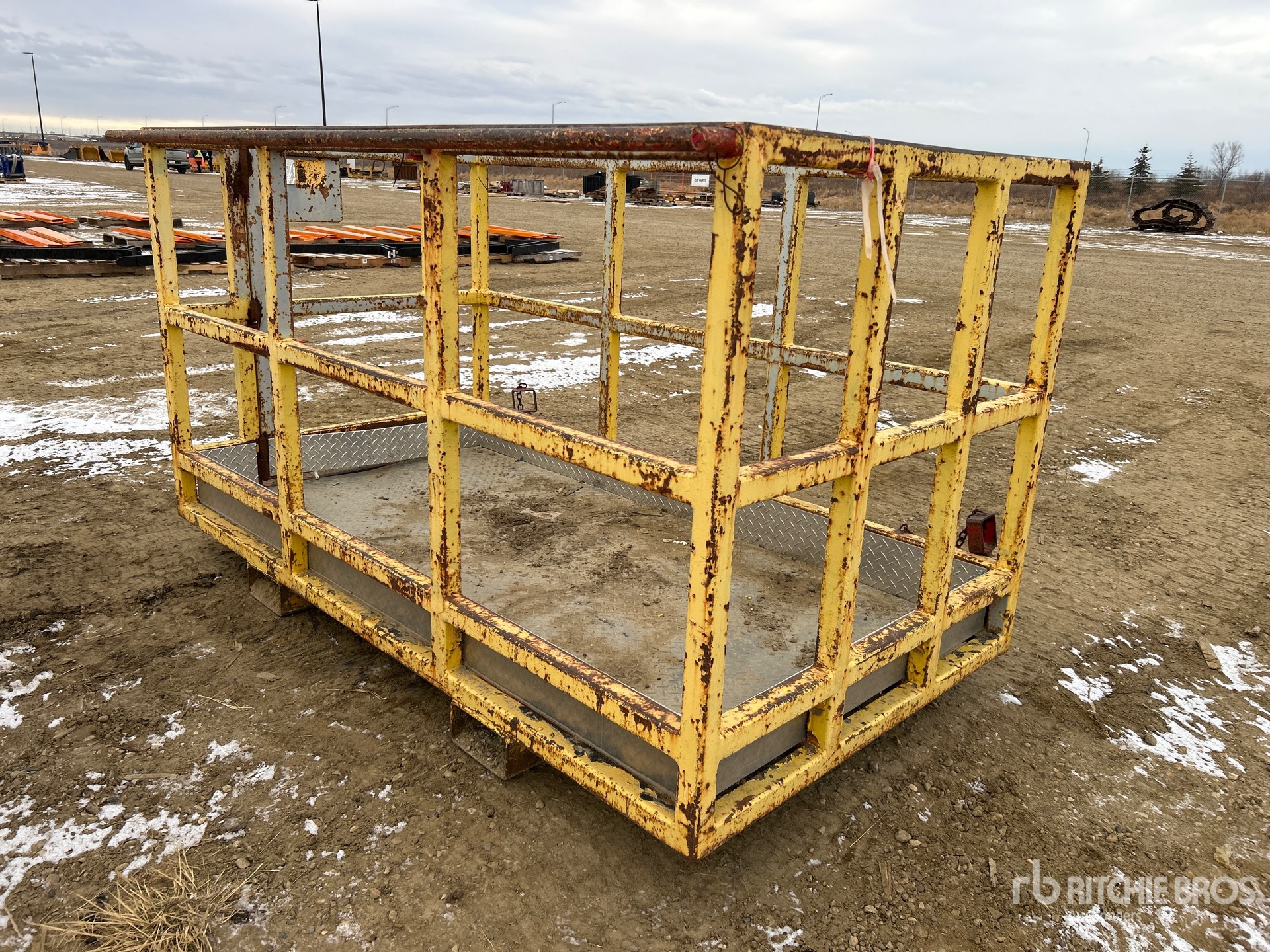 General Appearance with Bild, Ecke hinten rechts