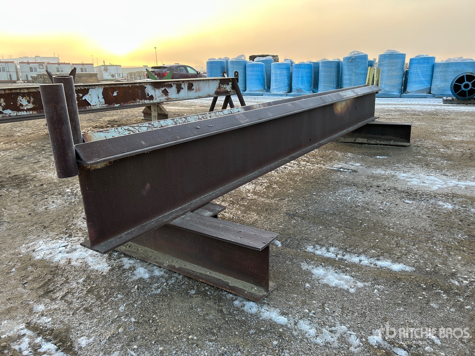 General Appearance with Bild, Ecke hinten rechts