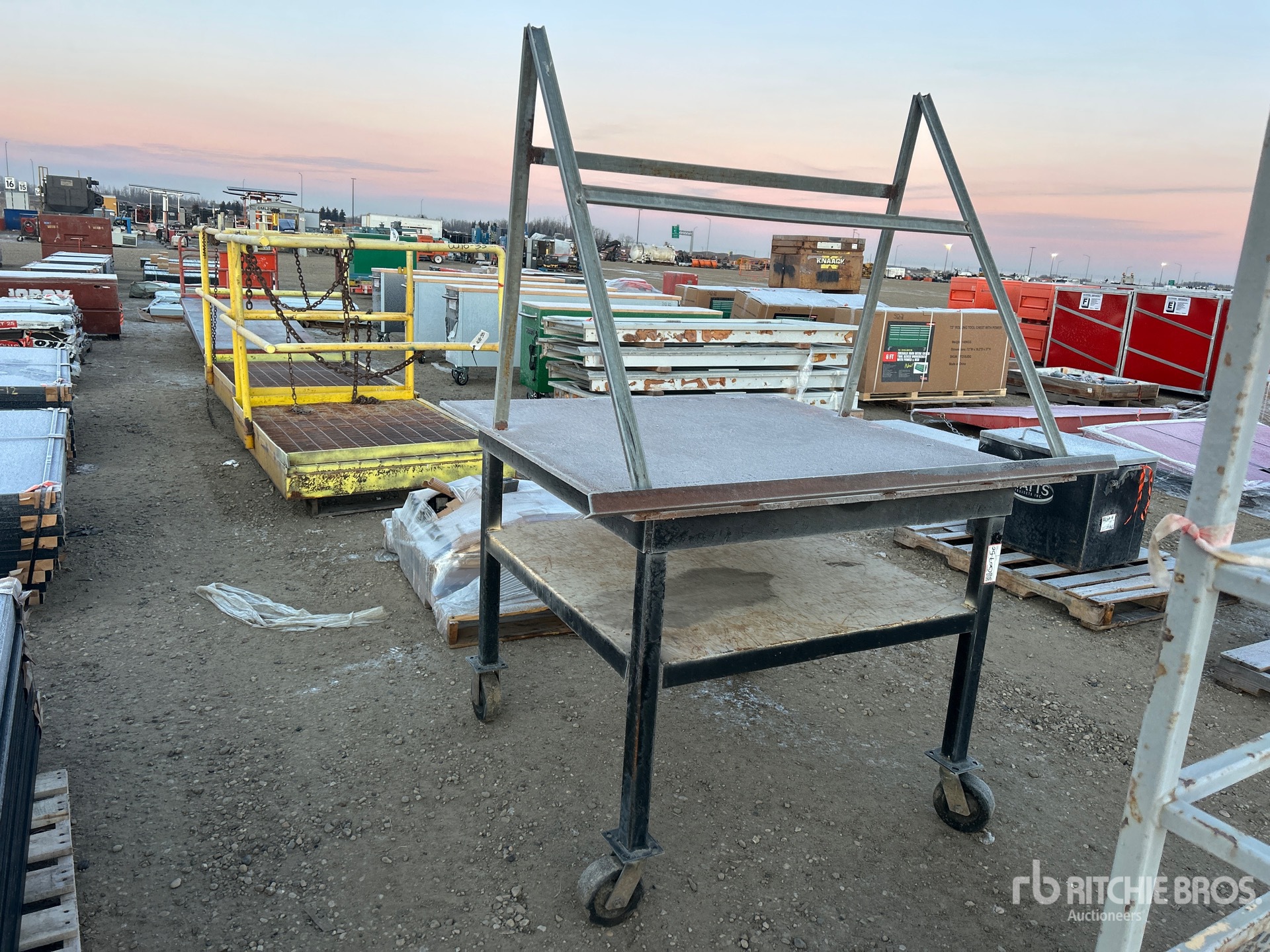 General Appearance with Image, coin avant droit