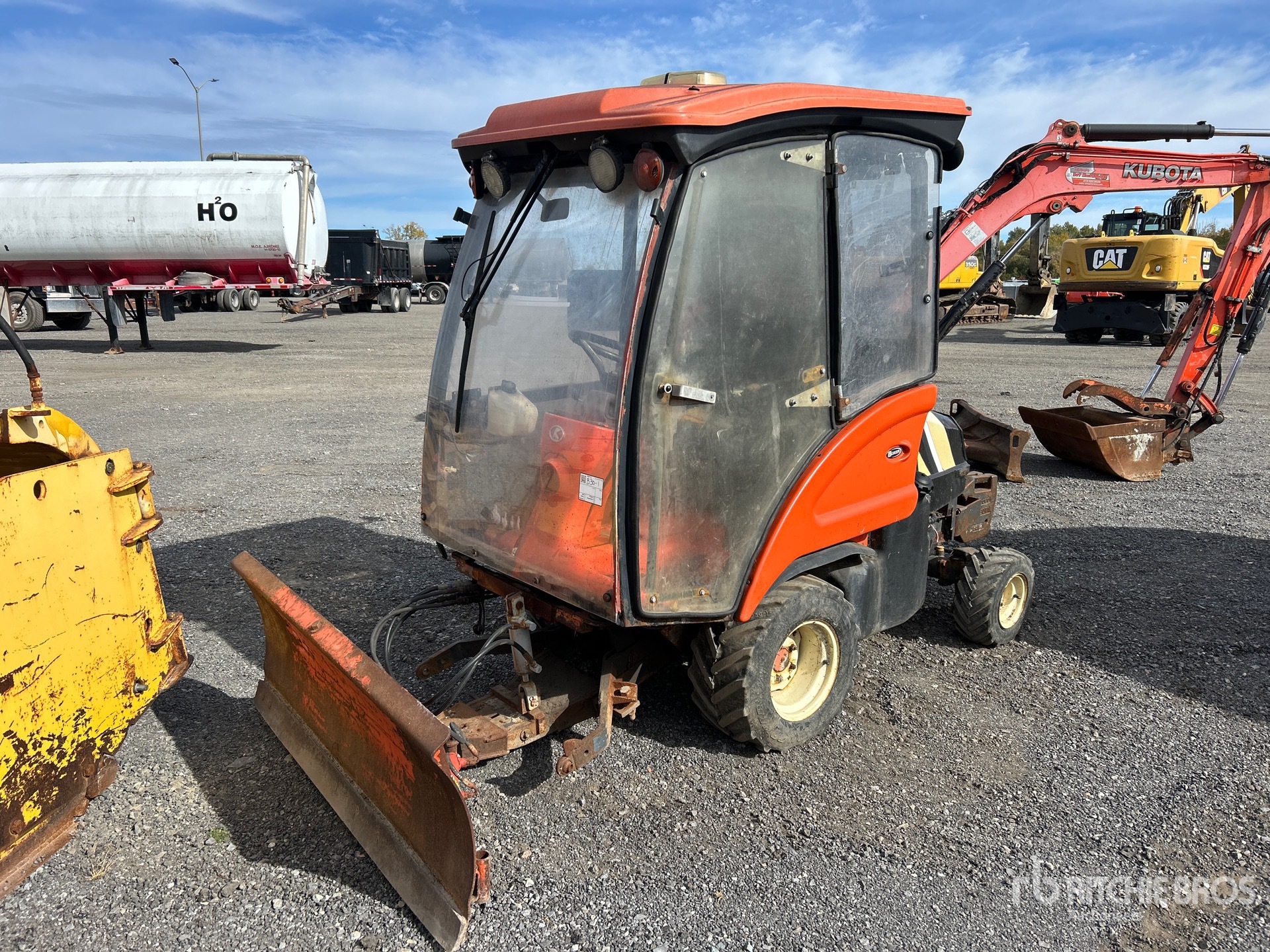 General Appearance with Featured Photo