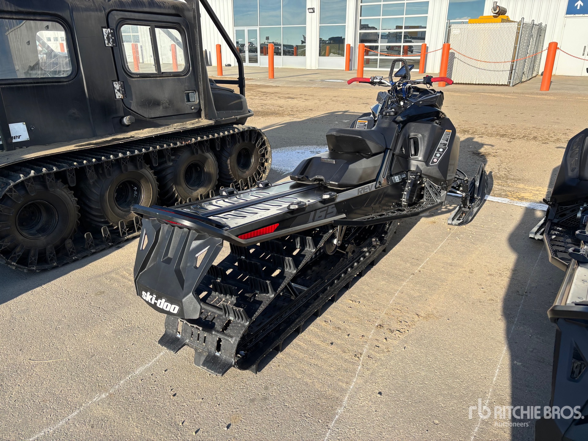 General Appearance with Imagen: esquina trasera derecha