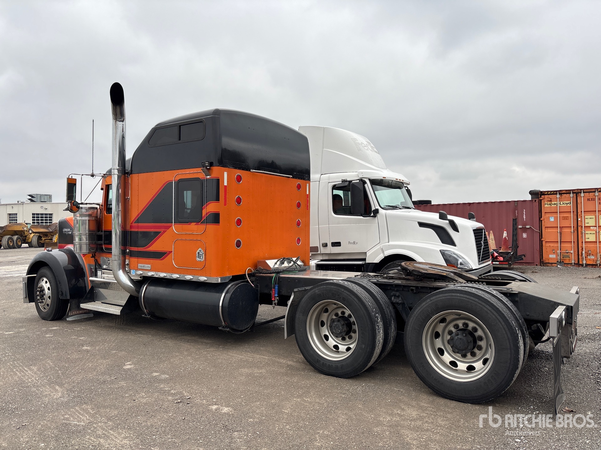 Aspect général with Image, coin arrière gauche