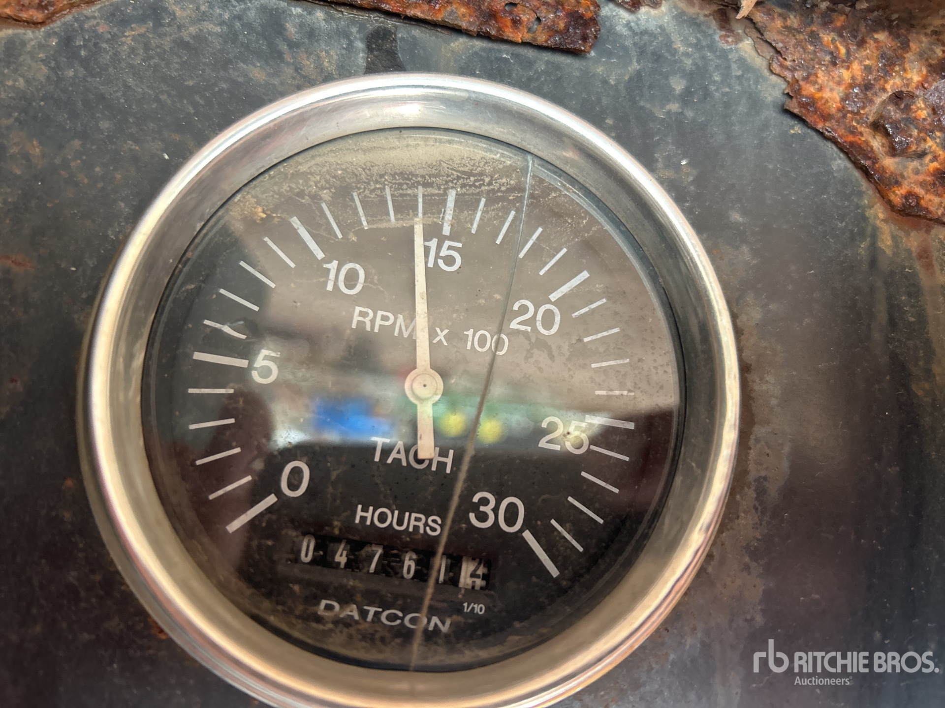 General Appearance with Hour Meter / Odometer