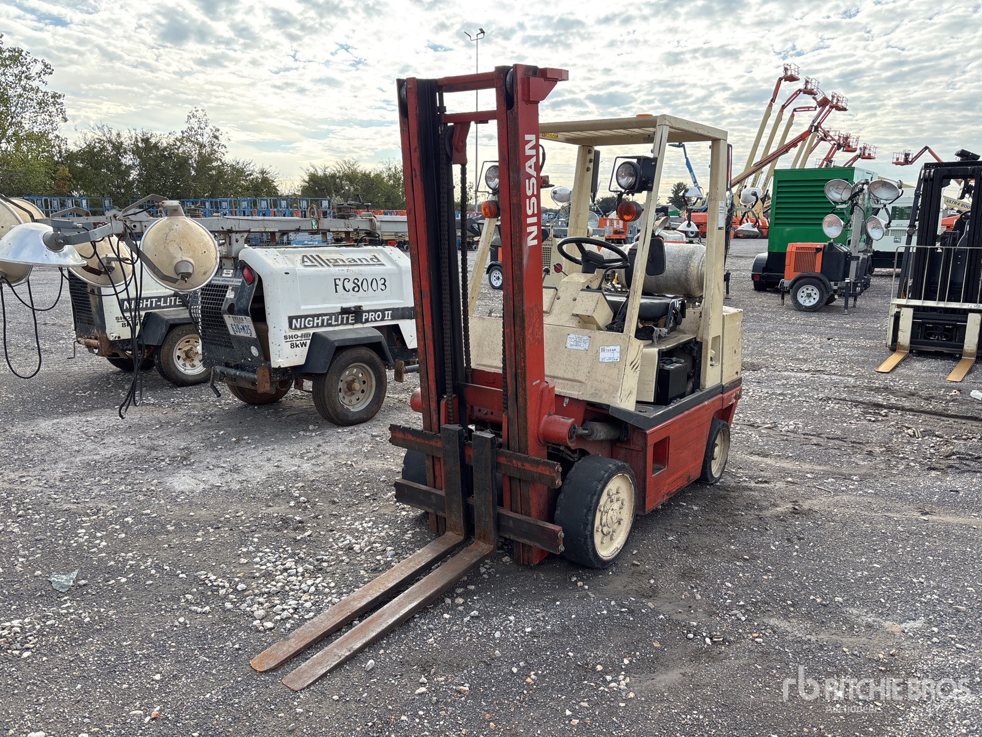 General Appearance with Picture, Left Front Corner