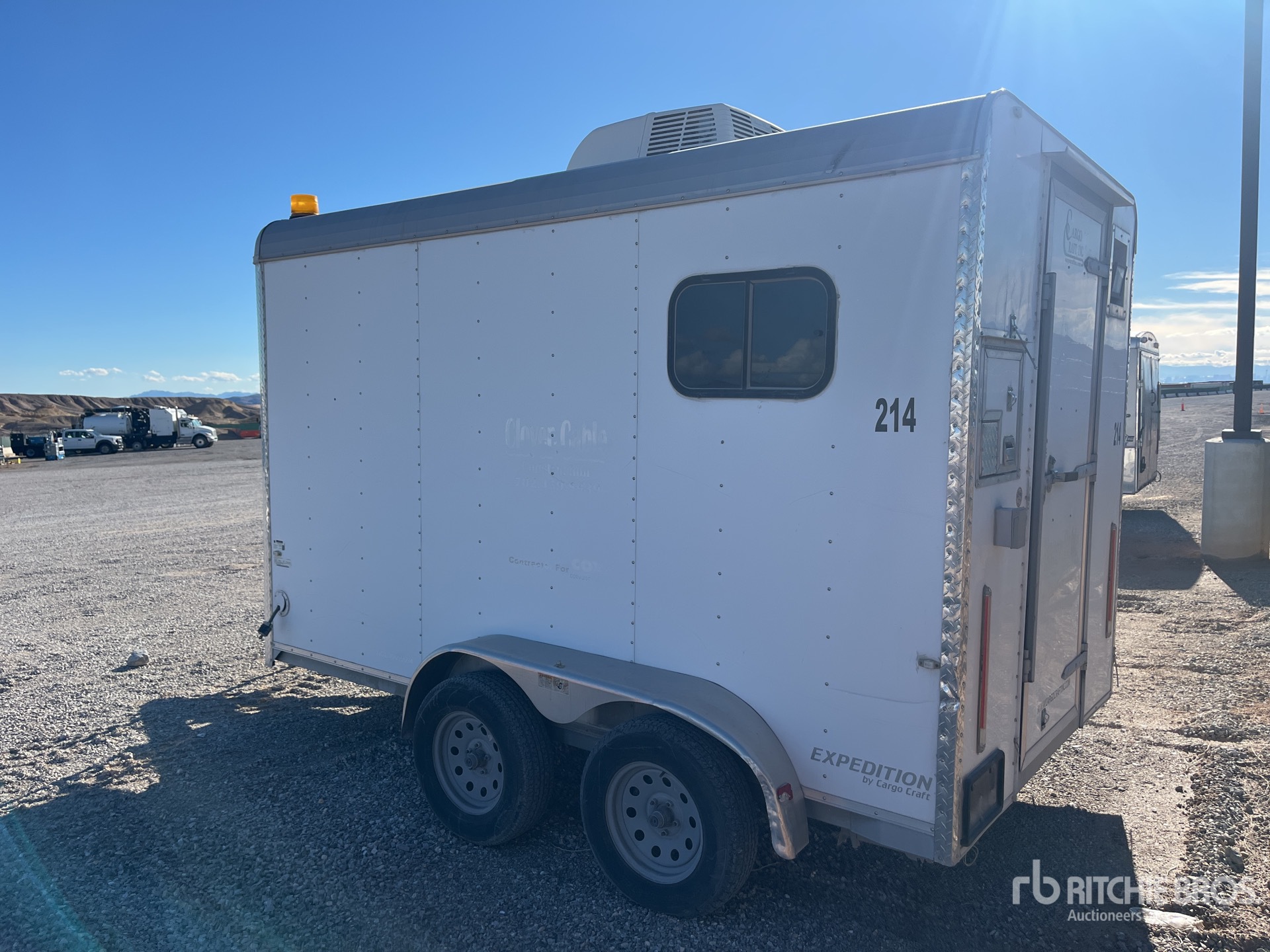 General Appearance with Imagen: esquina trasera izquierda