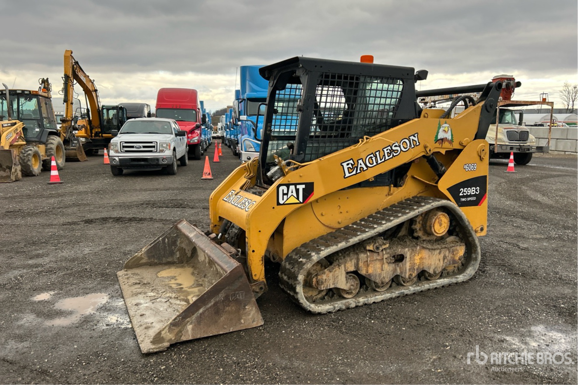 General Appearance with Picture, Left Front Corner