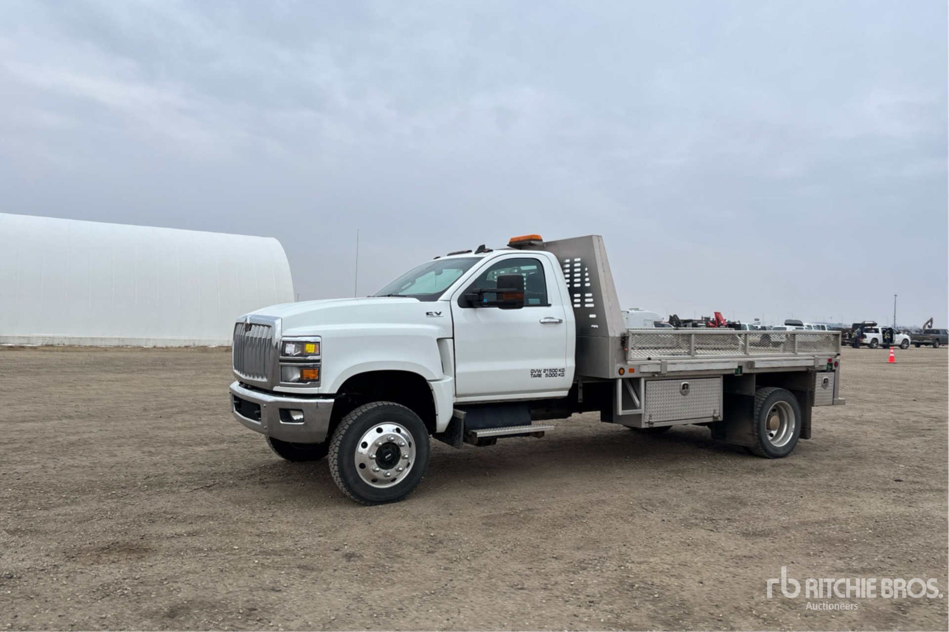 General Appearance with Foto, angolo anteriore sinistro