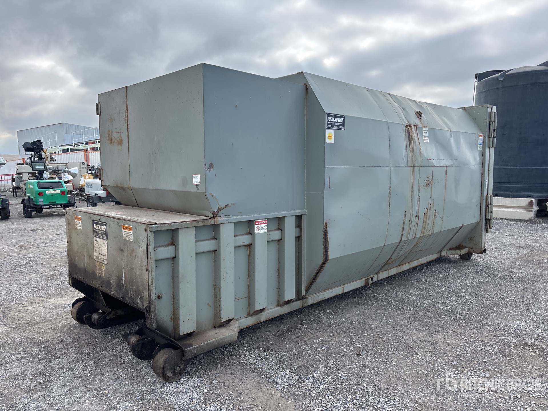 General Appearance with Picture, Left Front Corner