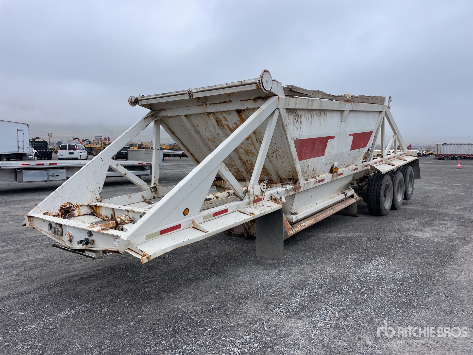 General Appearance with Image, coin avant gauche