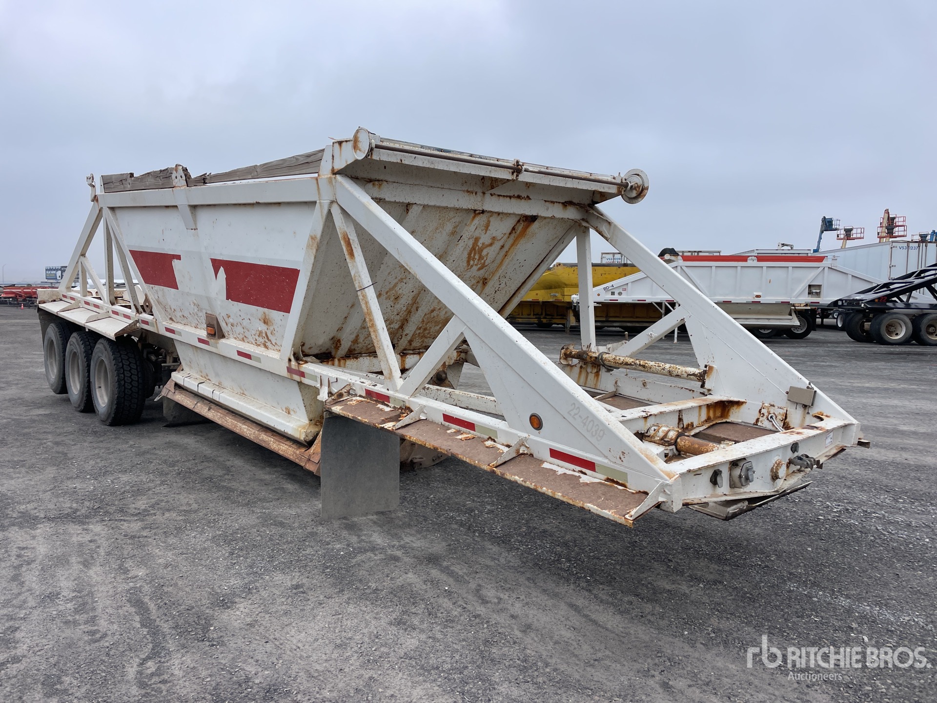 General Appearance with Image, coin avant droit