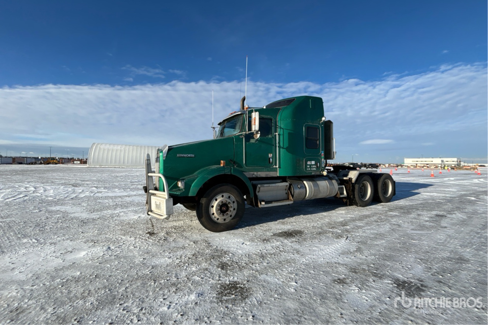 Aspect général with Image, coin avant gauche