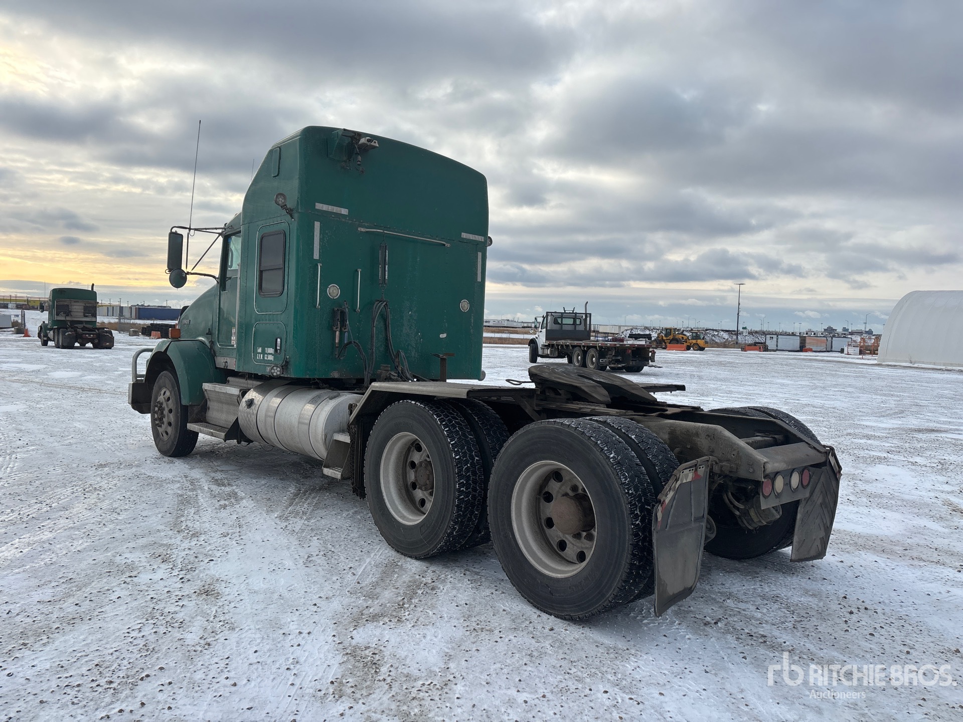 Aspect général with Image, coin arrière gauche