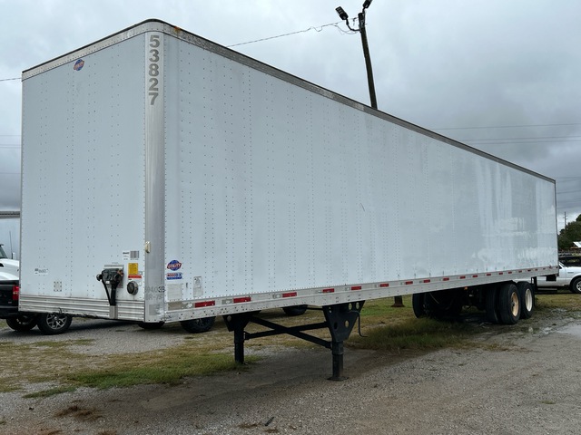 2014 Utility VS2DX 53 ft x 102 in T/A Van Trailer