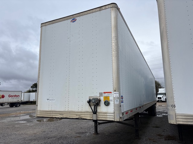 2014 Utility VS2DX 53 ft x 102 in T/A Van Trailer