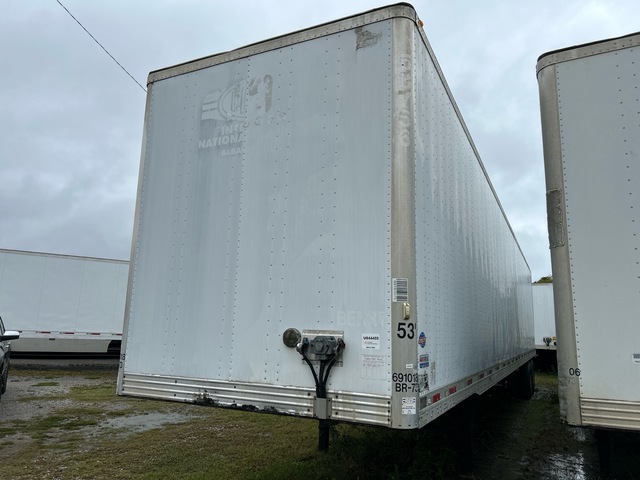 2011 Utility VS2DX 53 ft x 102 in T/A Van Trailer