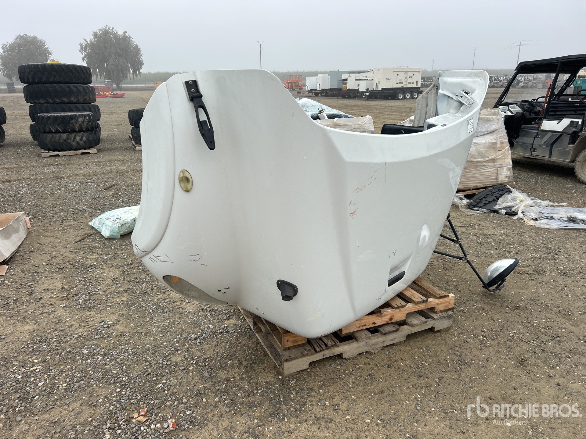 General Appearance with Picture, Right Front Corner