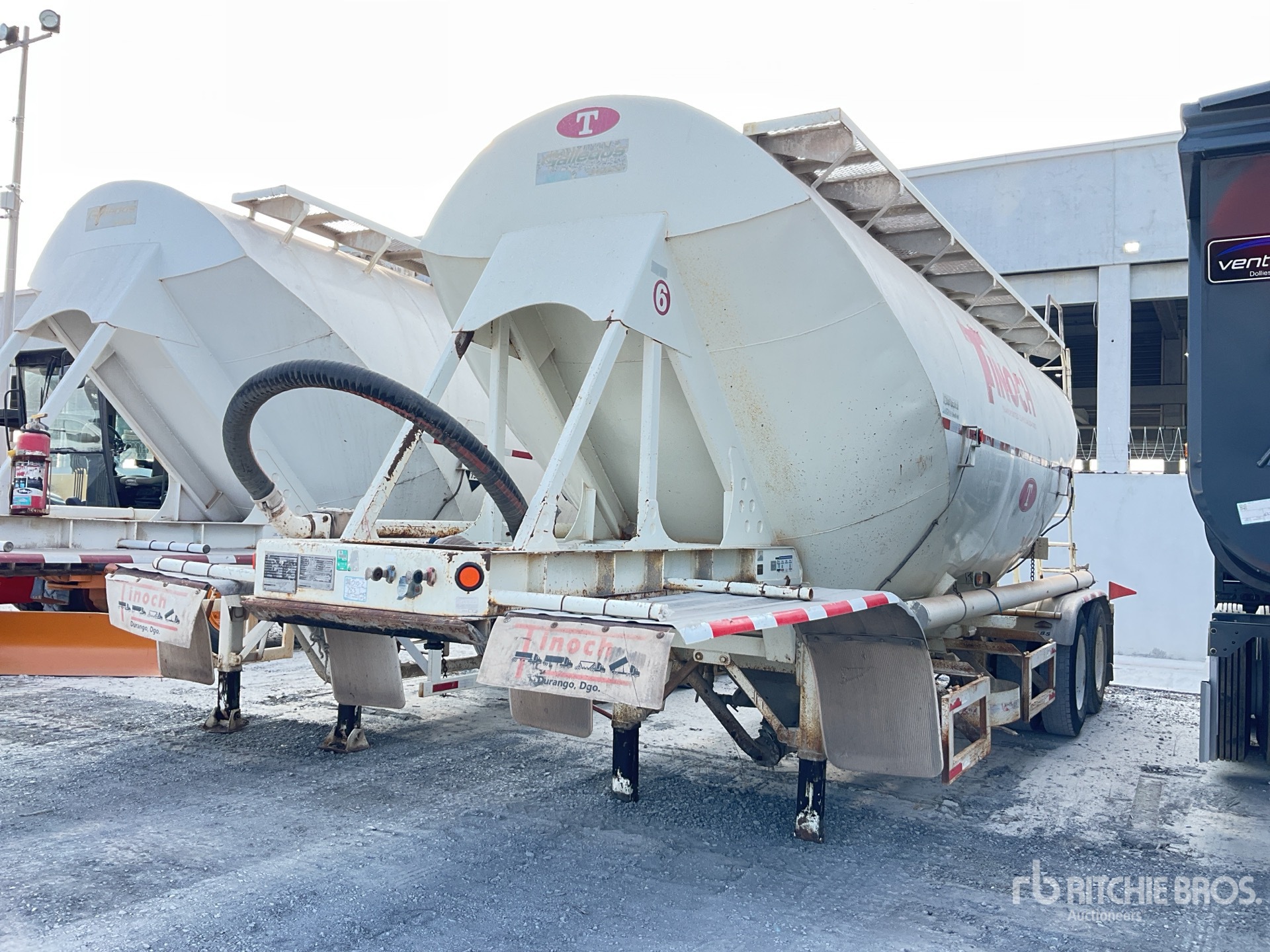 General Appearance with Featured Photo