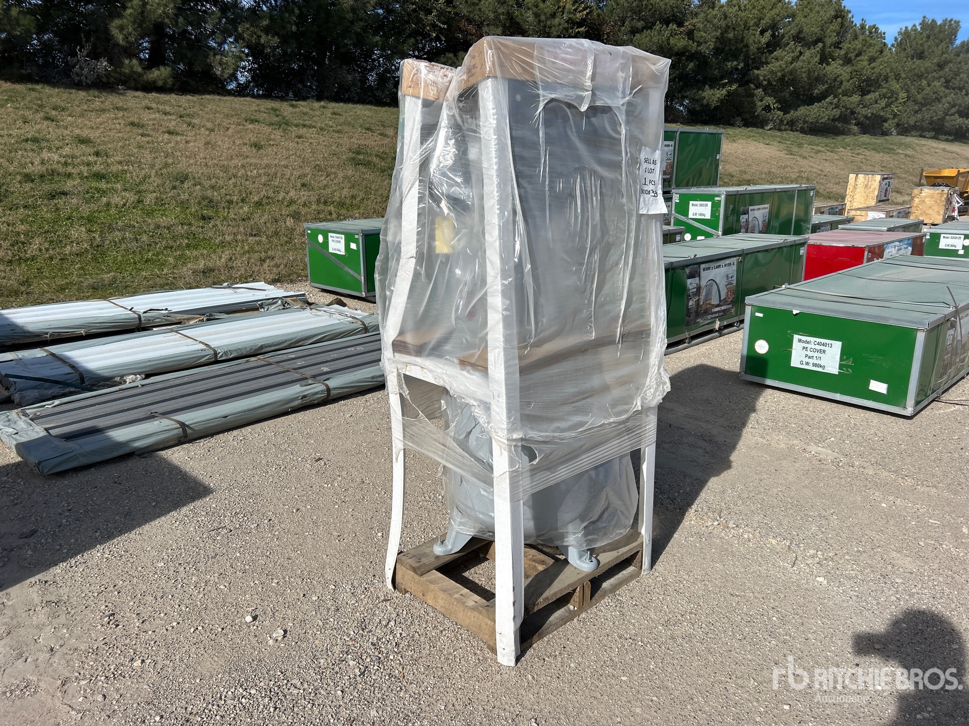 General Appearance with Picture, Left Rear Corner