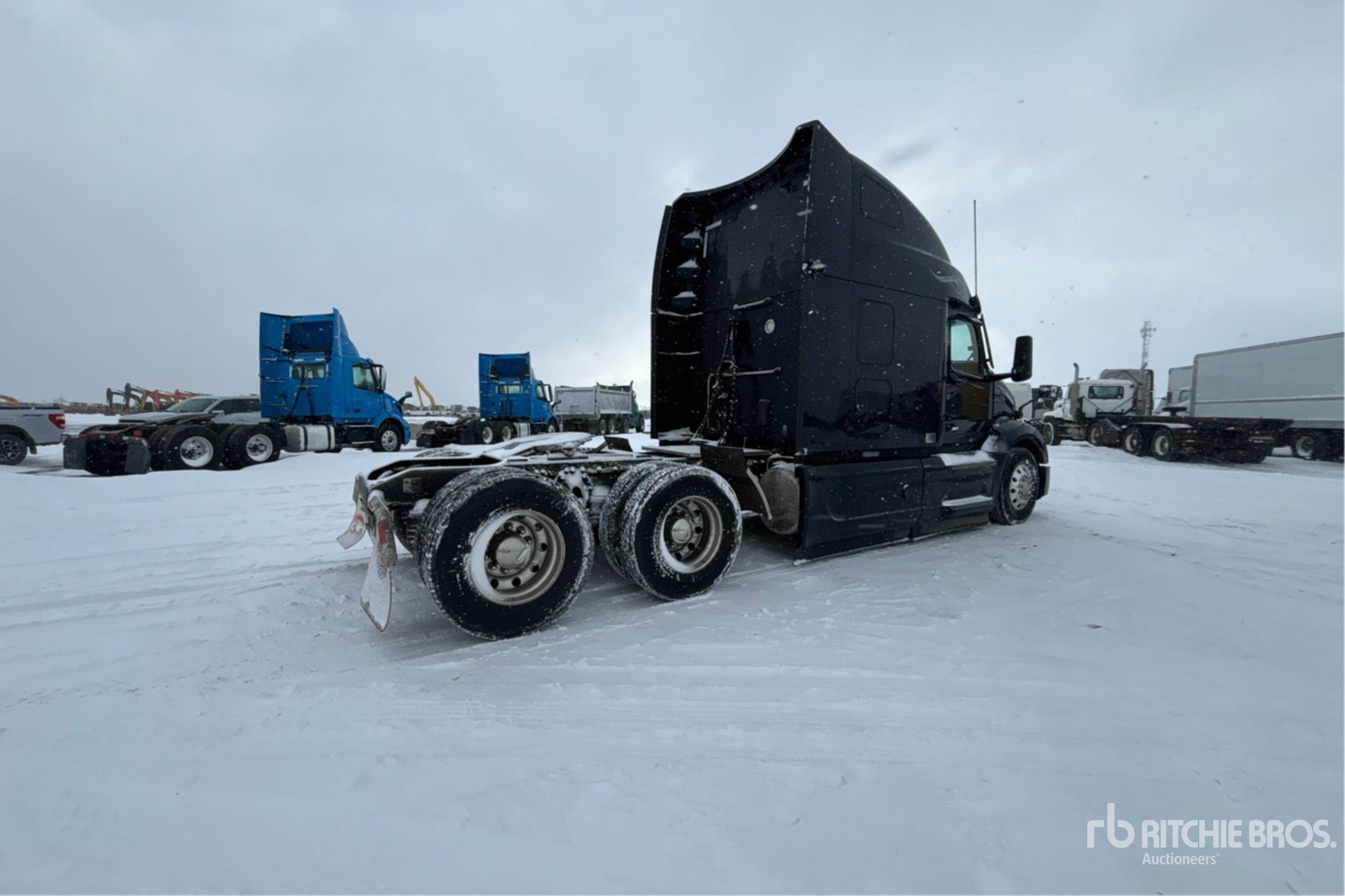 General Appearance with Bild, Ecke hinten rechts