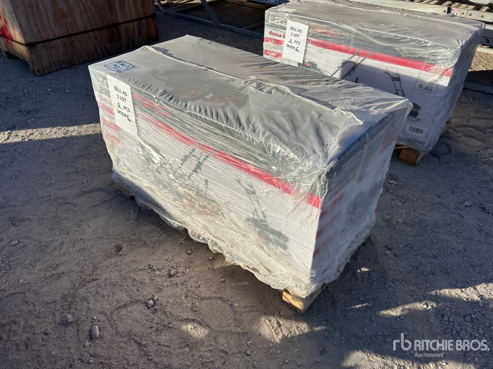 General Appearance with Picture, Left Front Corner