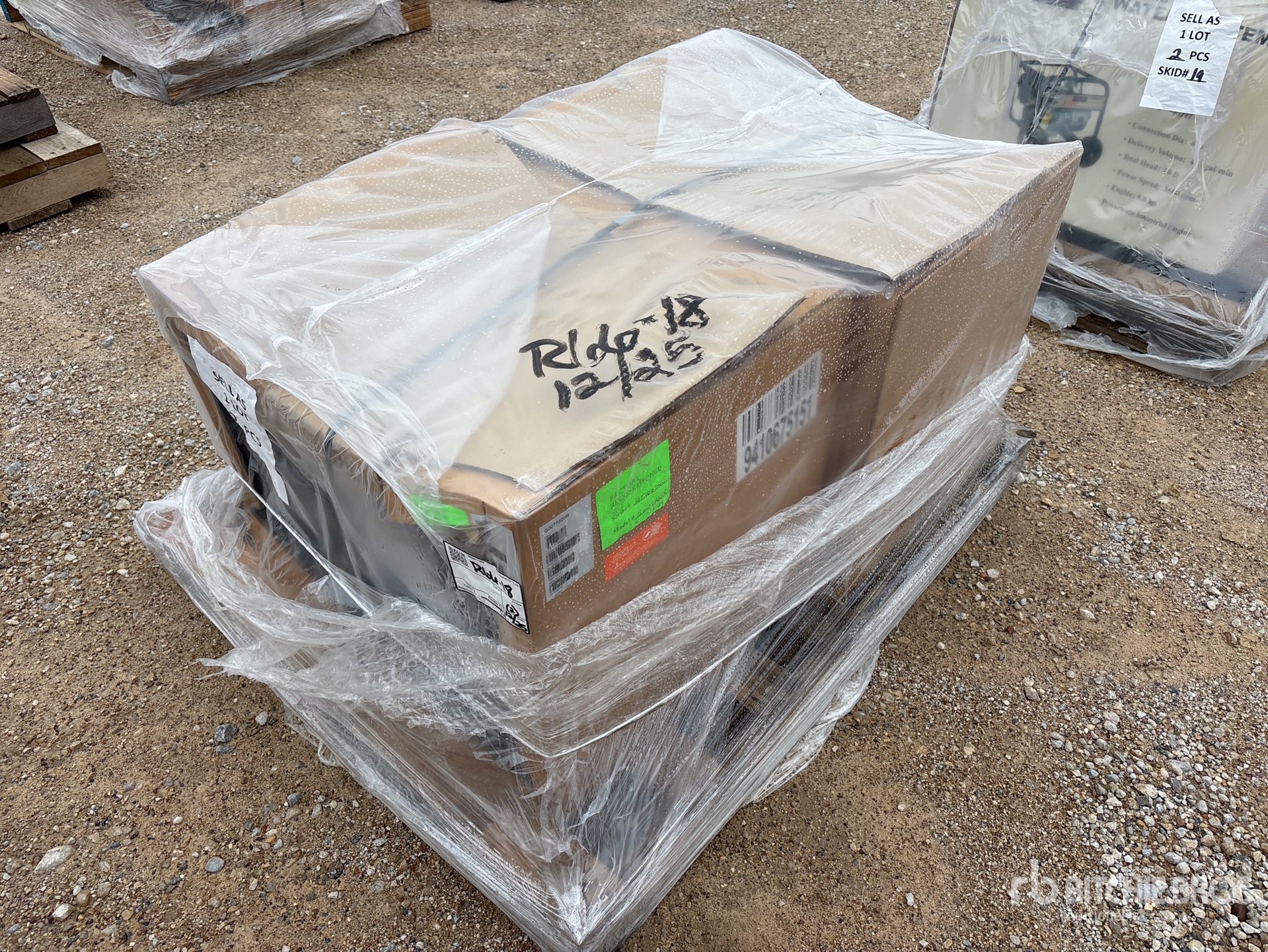 General Appearance with Picture, Left Front Corner